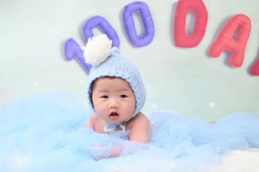 杞县1岁宝宝睡觉翻来覆去